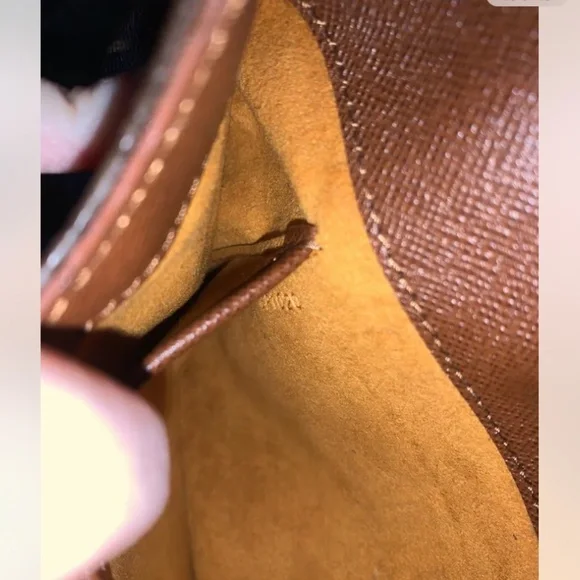 EUC authentic LOUIS VUITTON 
shoulder handbag🤎✨w/ dust bag ⚡️FLASH SALE! - Picture 8 of 15